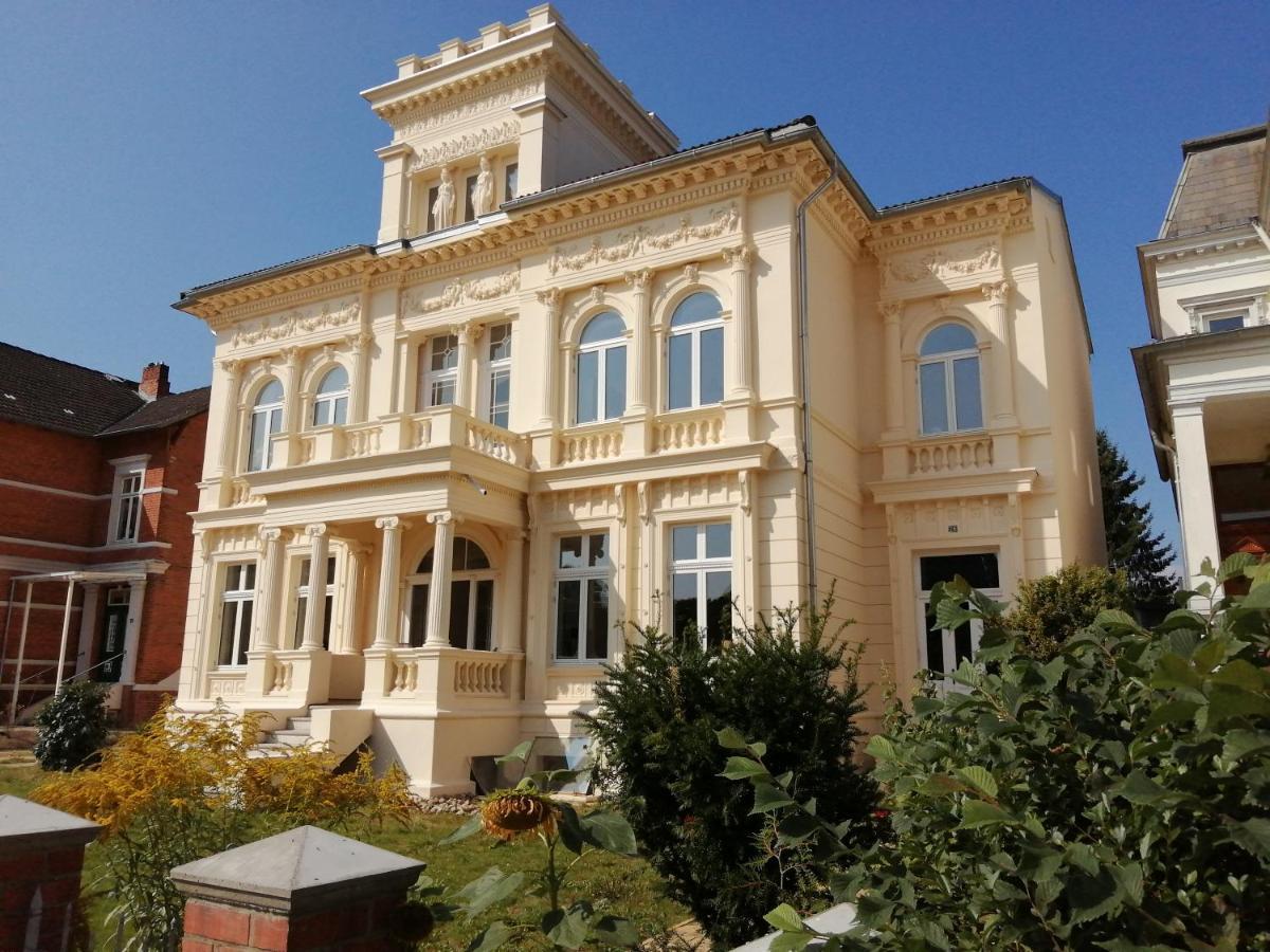 Villa Pauli Eutin Exterior photo